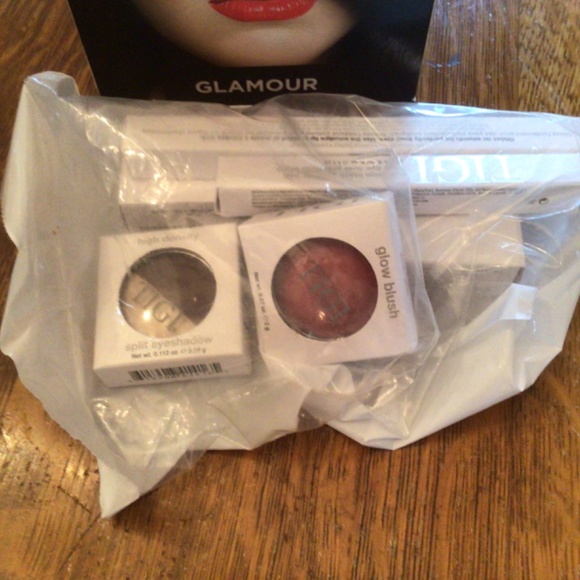 TIGI Cosmetivs Get The Look in Glamour 6 PC Makeup Kit - Picture 11 of 11